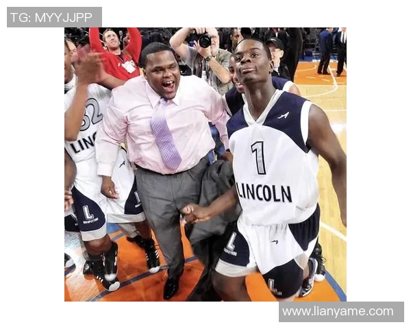 张庆鹏:从篮球场上的传奇到人生舞台的多元探索之旅 张庆鹏:从篮球场上的传奇到人生舞台的多元探索之旅